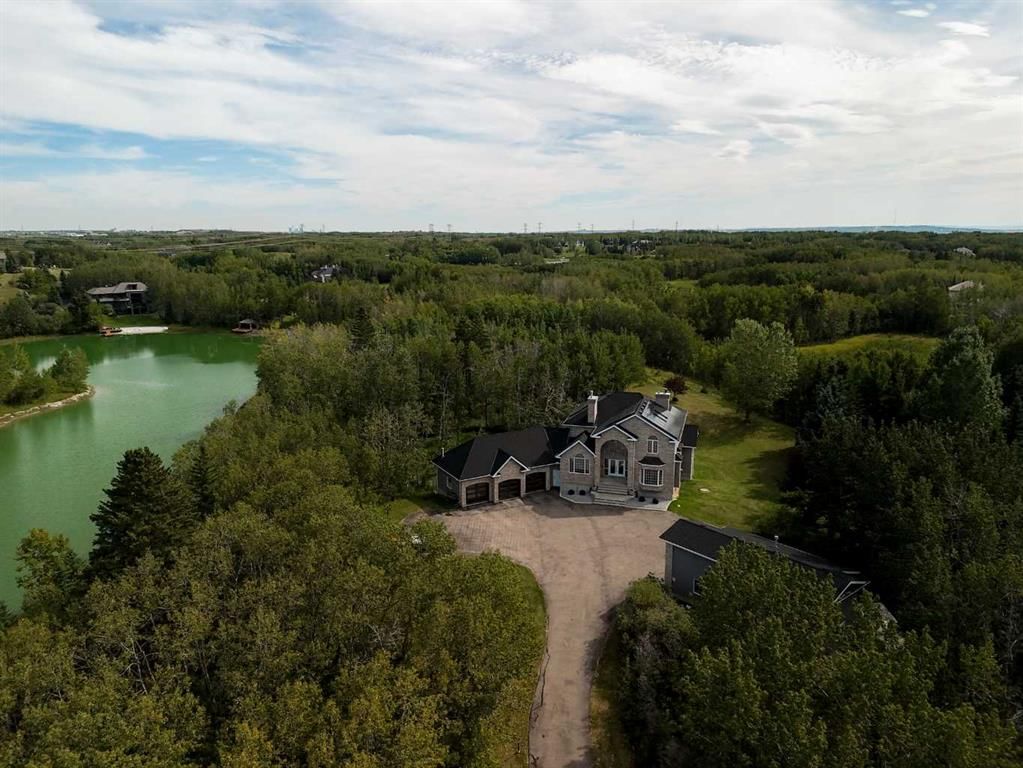 39 Alexa Close, Rural Rocky View County — main listing photo