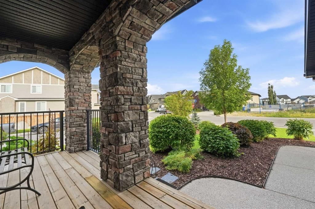 309 Rainbow Falls Way, Chestermere — photo 3 of 50