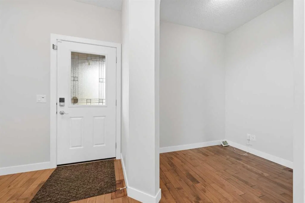 309 Rainbow Falls Way, Chestermere — photo 4 of 50