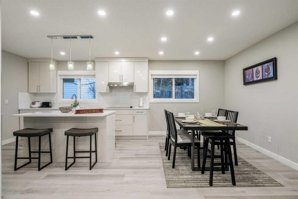 471 Northmount Drive NW, Calgary — photo 2 of 23
