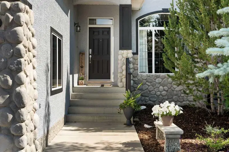 146 Discovery Ridge Way SW, Calgary — photo 3 of 50