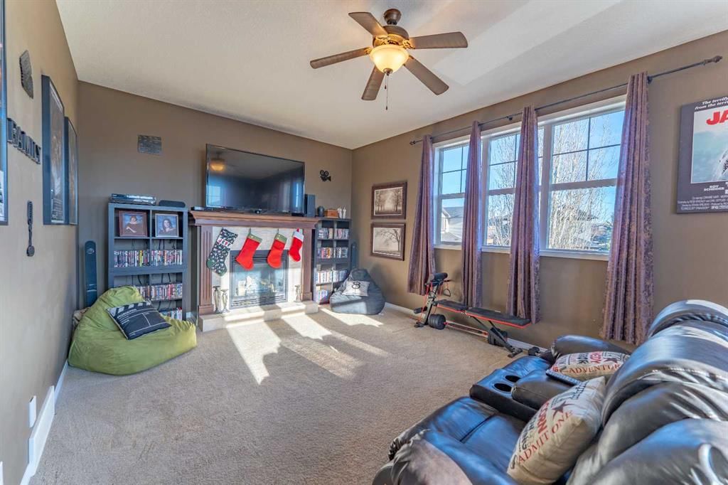 142 West Pointe Circle, Cochrane — photo 4 of 44