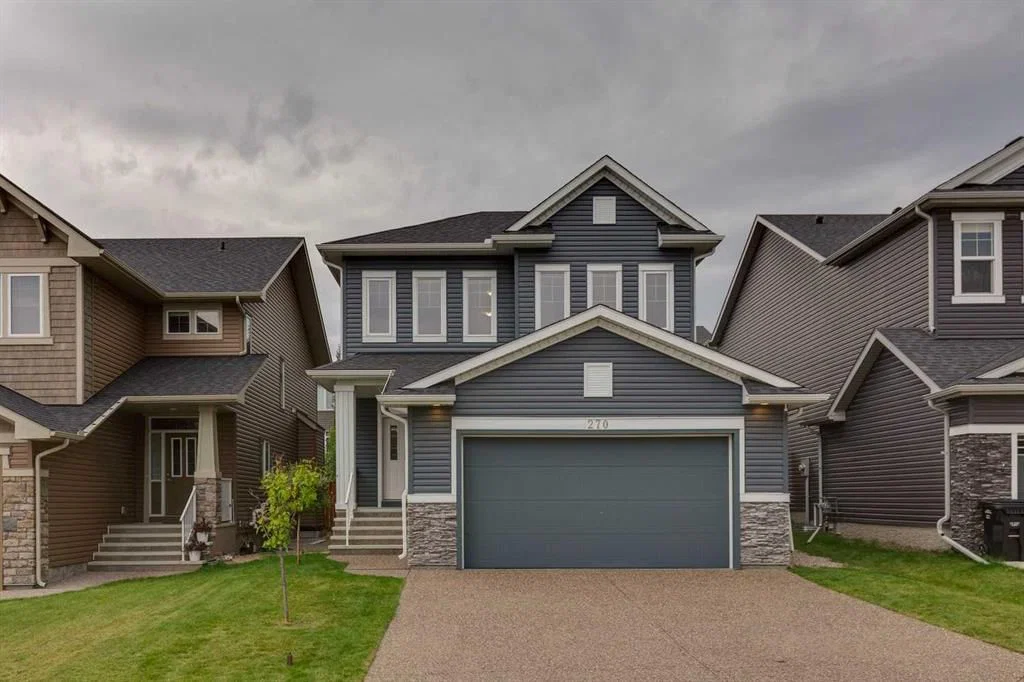 270 Crestmont Drive SW, Calgary — main listing photo