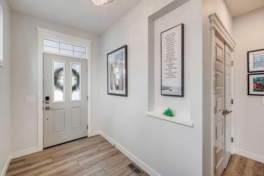 212 Evansglen Close NW, Calgary — photo 3 of 43