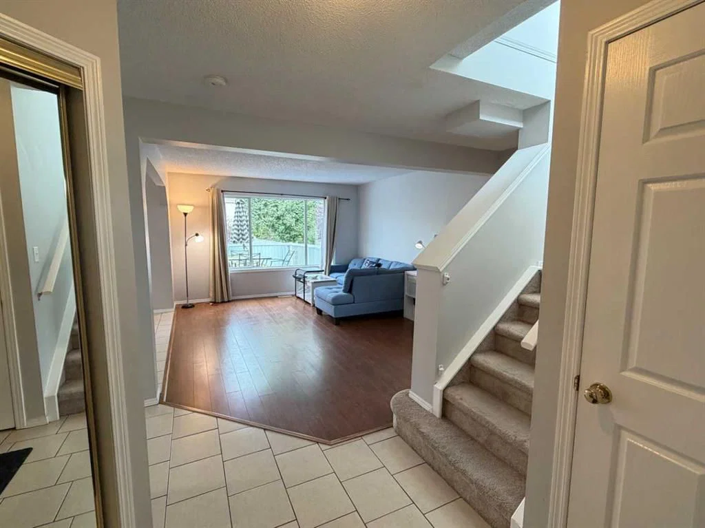52 Citadel Meadow Court NW, Calgary — photo 3 of 48