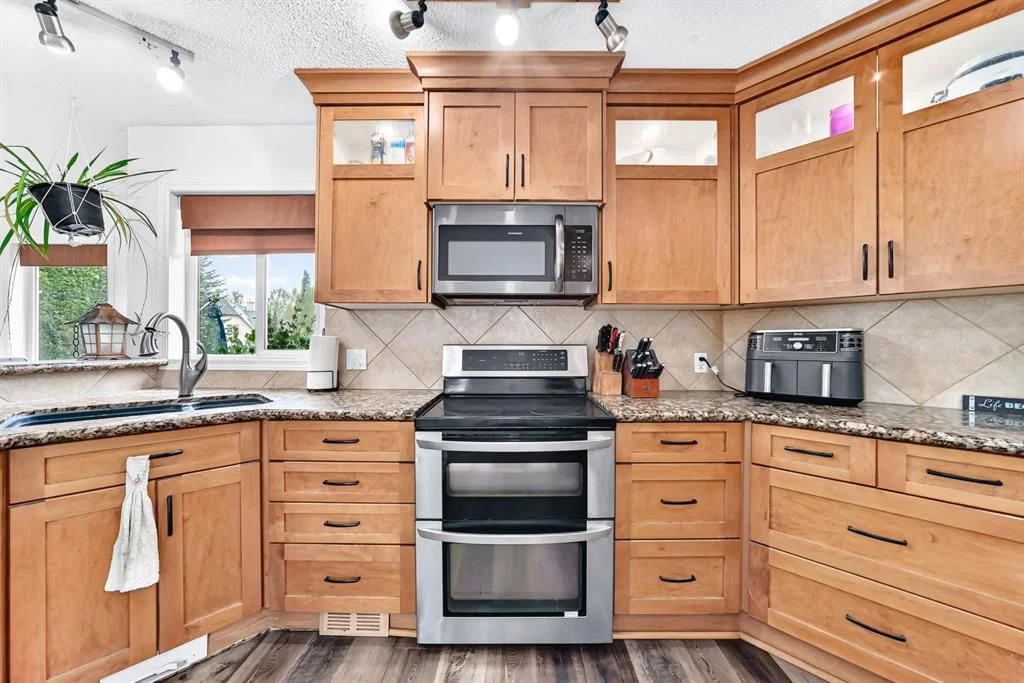 21 Ranch Road, Okotoks — photo 5 of 48