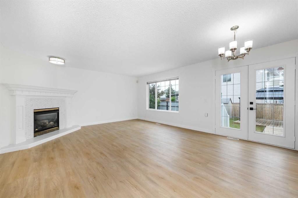 28 Coral Reef Link NE, Calgary — photo 5 of 47