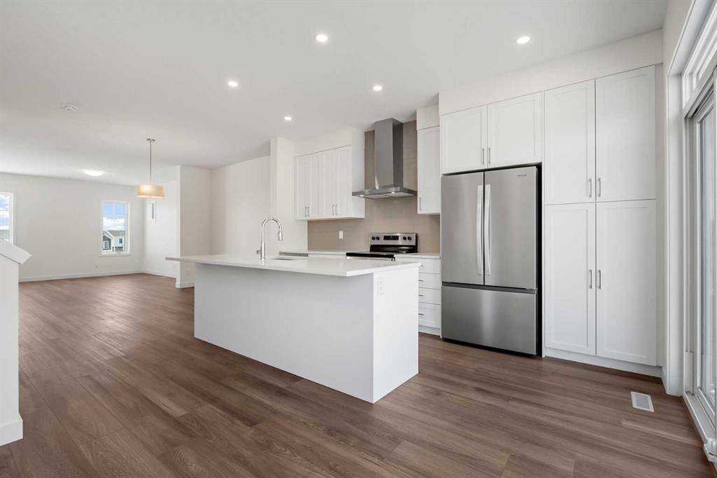 1147 Fowler Road SW, Airdrie — photo 4 of 31