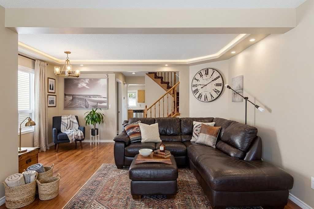 90 Coventry Lane NE, Calgary — photo 4 of 23