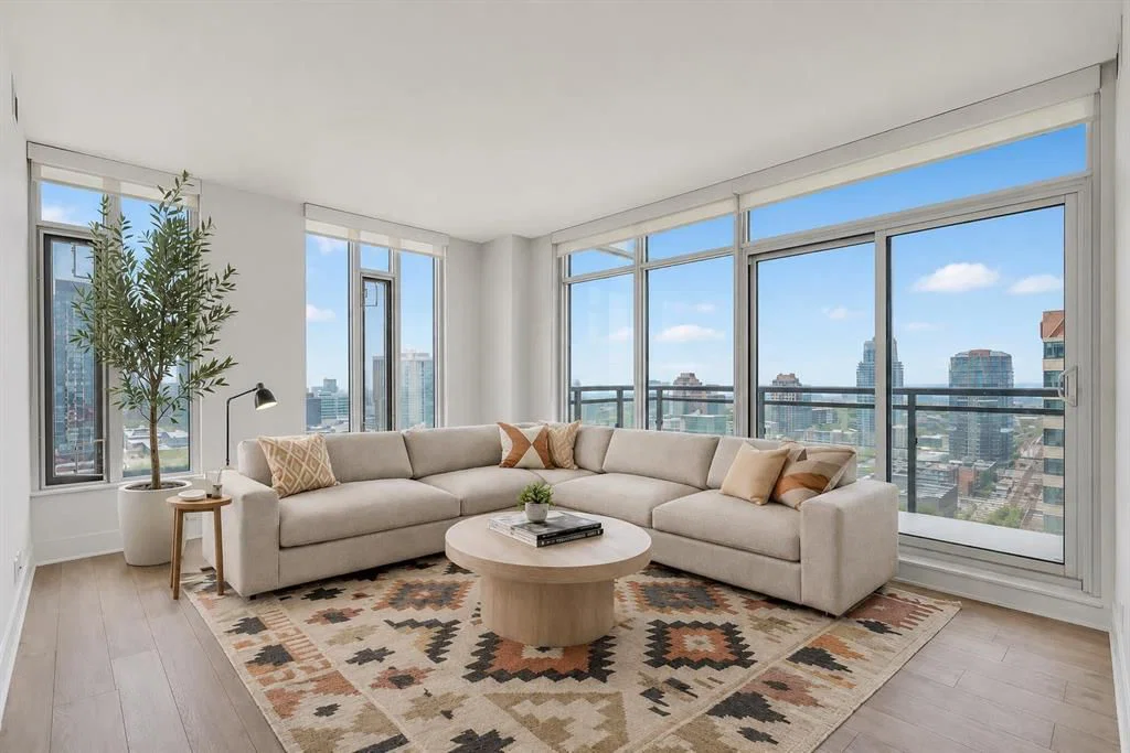1808, 901 10 Avenue SW, Calgary — main listing photo