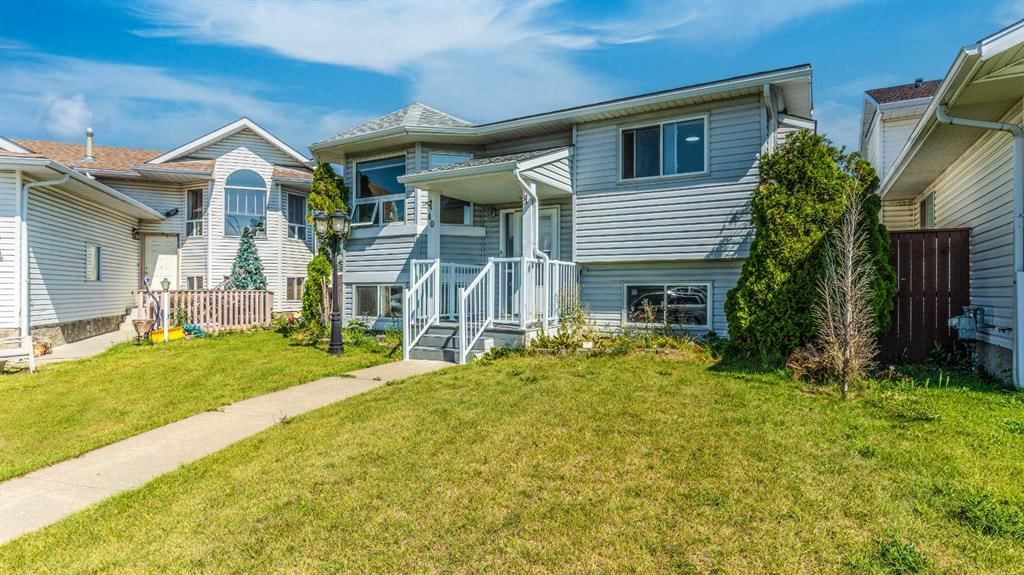 40 Costa Mesa Place NE, Calgary — photo 3 of 45