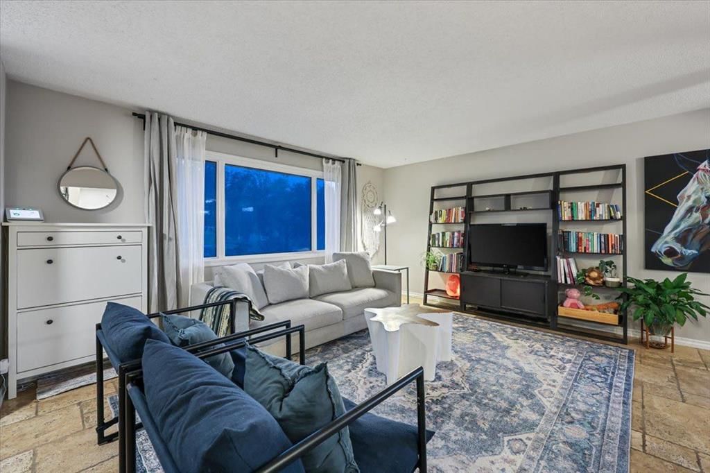 363 Queensland Drive SE, Calgary — photo 5 of 47