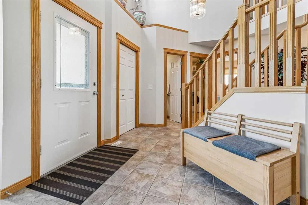127 Edgeridge Close NW, Calgary — photo 5 of 50