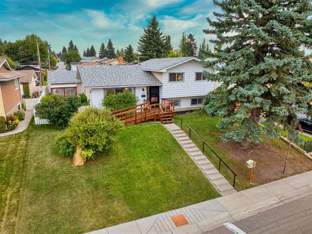 412 78 Avenue NE, Calgary — photo 3 of 43