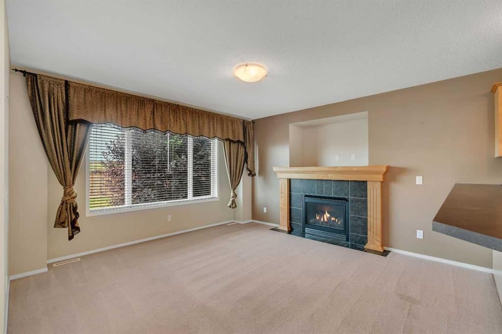 184 Everglen Way SW, Calgary — photo 2 of 37