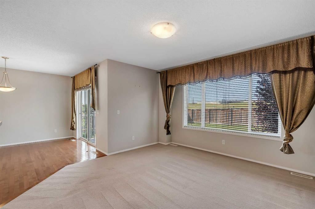 184 Everglen Way SW, Calgary — photo 4 of 37