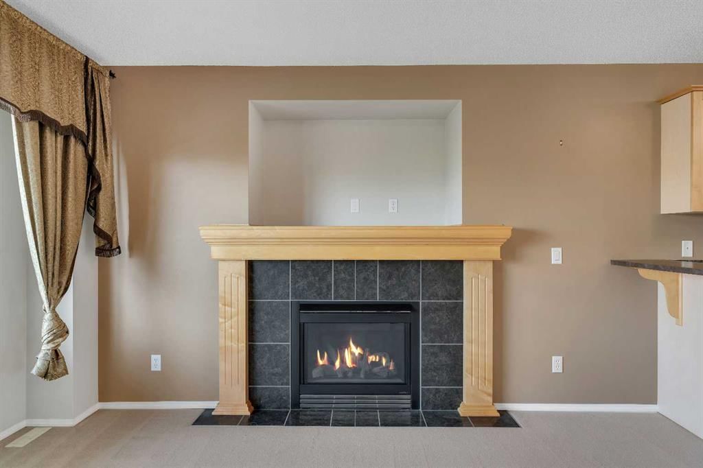 184 Everglen Way SW, Calgary — photo 5 of 37