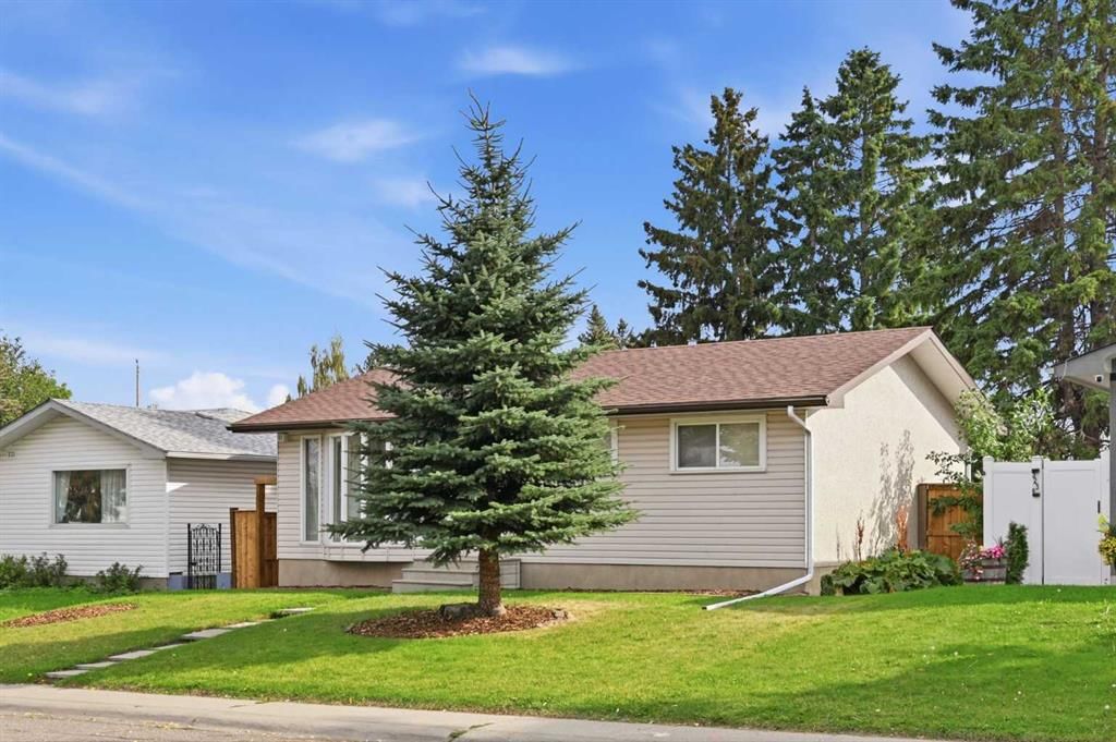 327 94 Avenue SE, Calgary — photo 3 of 41