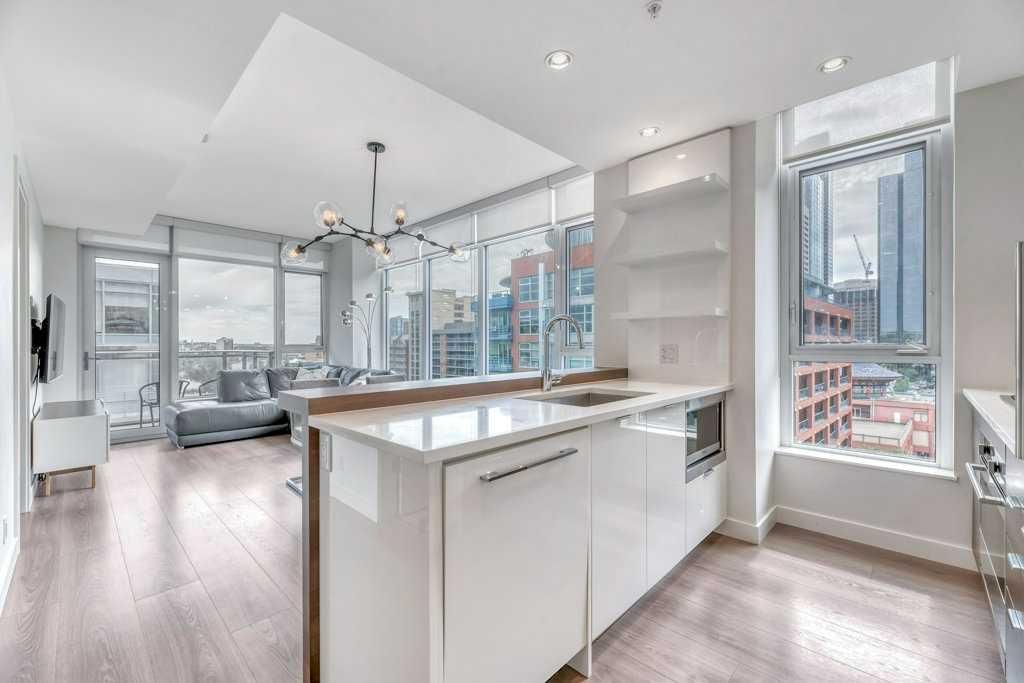 908, 108 Waterfront Court SW, Calgary — photo 3 of 34