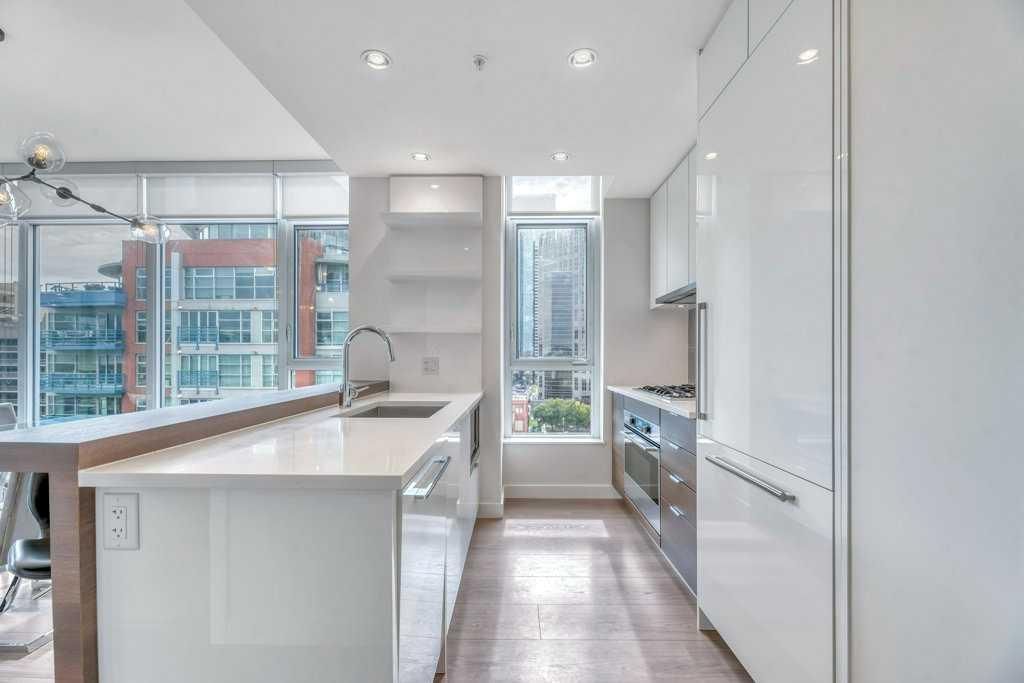908, 108 Waterfront Court SW, Calgary — photo 4 of 34
