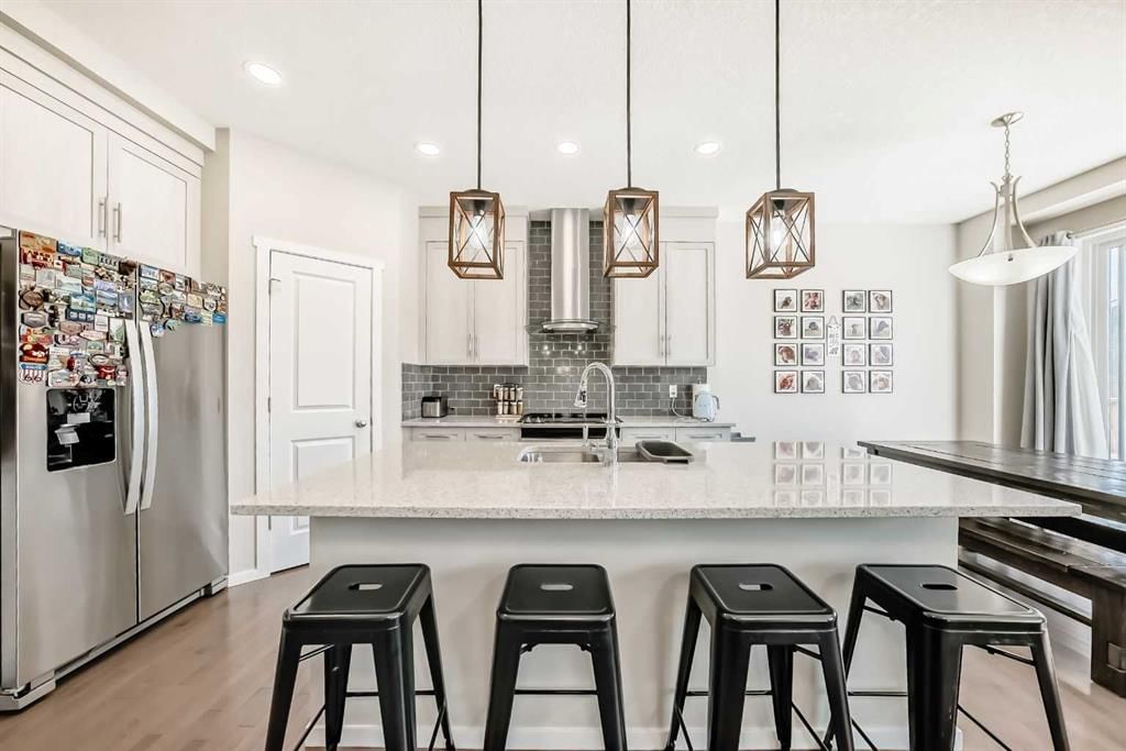 101 Belmont Terrace SW, Calgary — photo 5 of 33