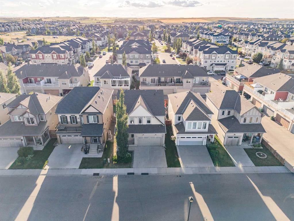 111 Windbrook Manor SW, Airdrie — photo 3 of 46