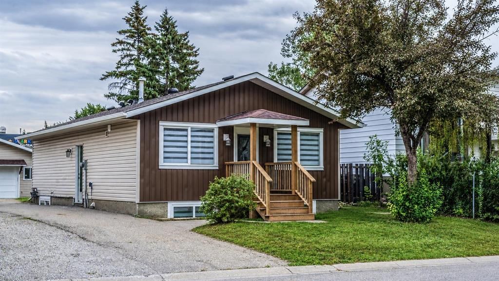 48 Doverglen Crescent SE, Calgary — main listing photo