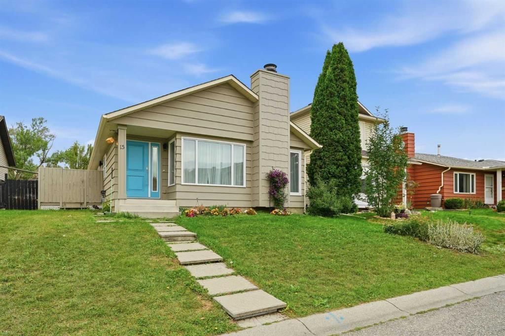 15 Deersaxon Road SE, Calgary — main listing photo