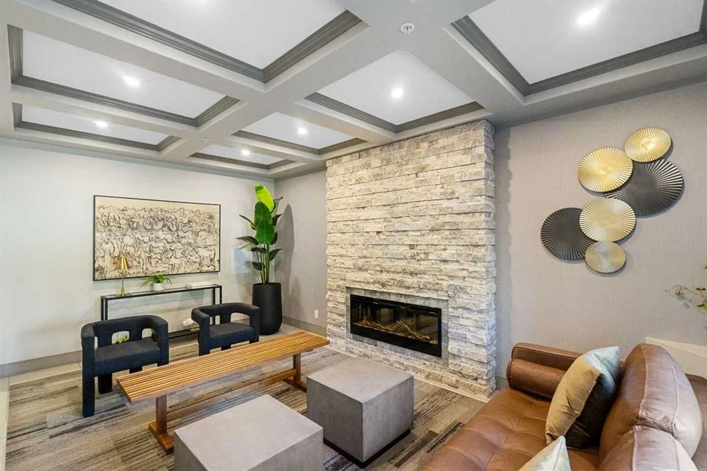 3308, 80 Greenbriar Place NW, Calgary — photo 5 of 35