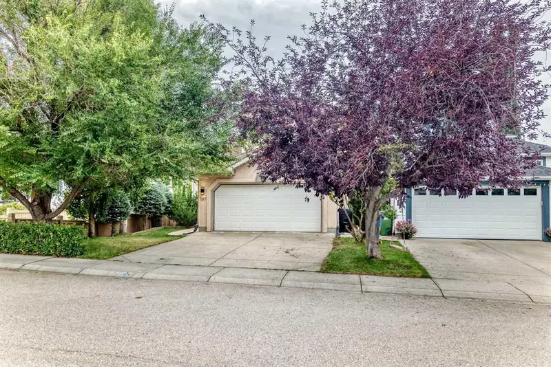 137 Sierra Vista Terrace SW, Calgary — photo 2 of 49