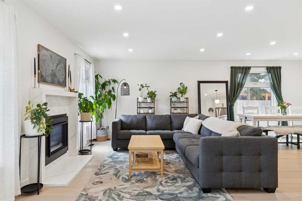 507 Cantrell Drive SW, Calgary — photo 3 of 48