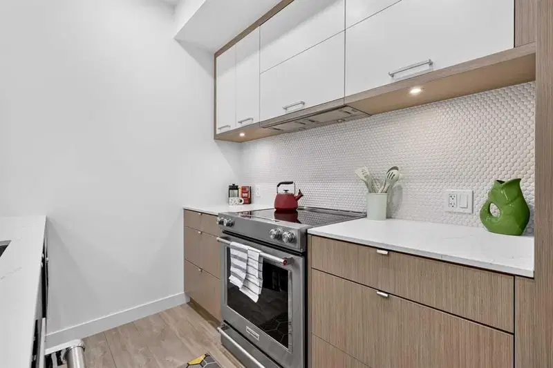 307, 3450 19 Street SW, Calgary — photo 5 of 27