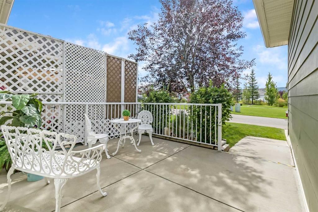 14 Sunrise Place NE, High River — photo 3 of 27