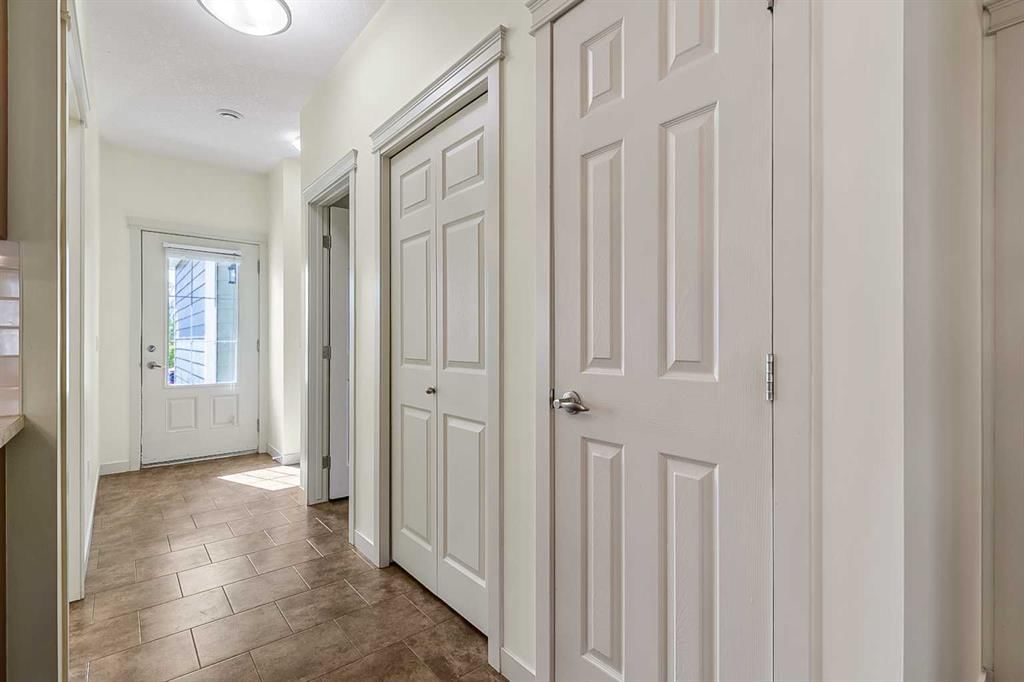 14 Sunrise Place NE, High River — photo 4 of 27