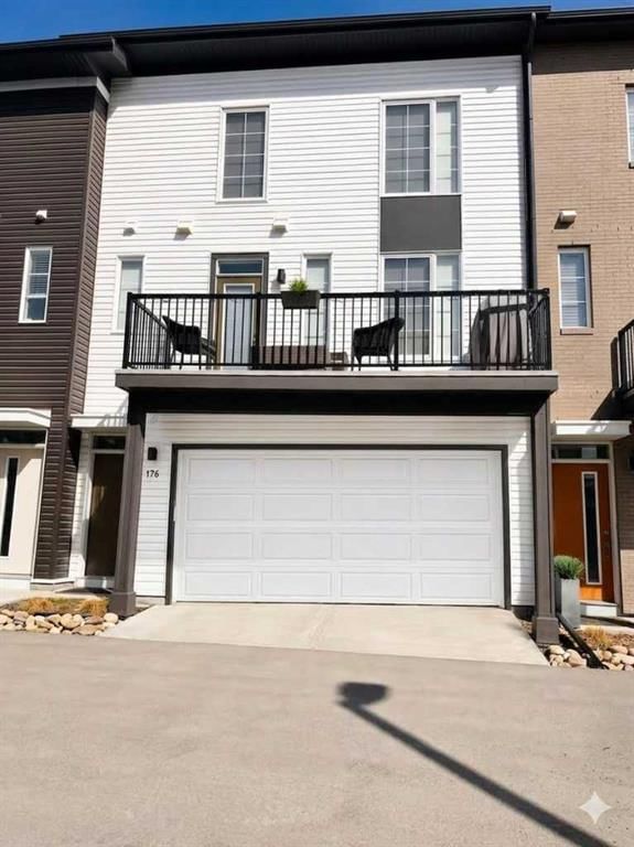 176 Walgrove Common SE, Calgary — main listing photo