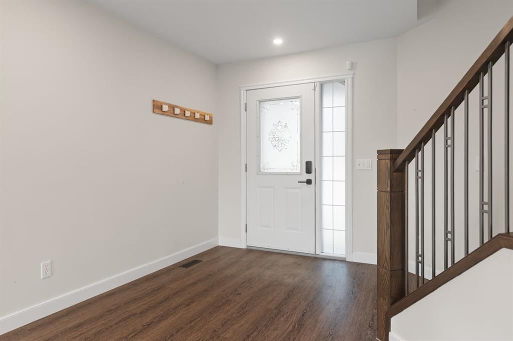 31 Saddletree Drive NE, Calgary — photo 3 of 36