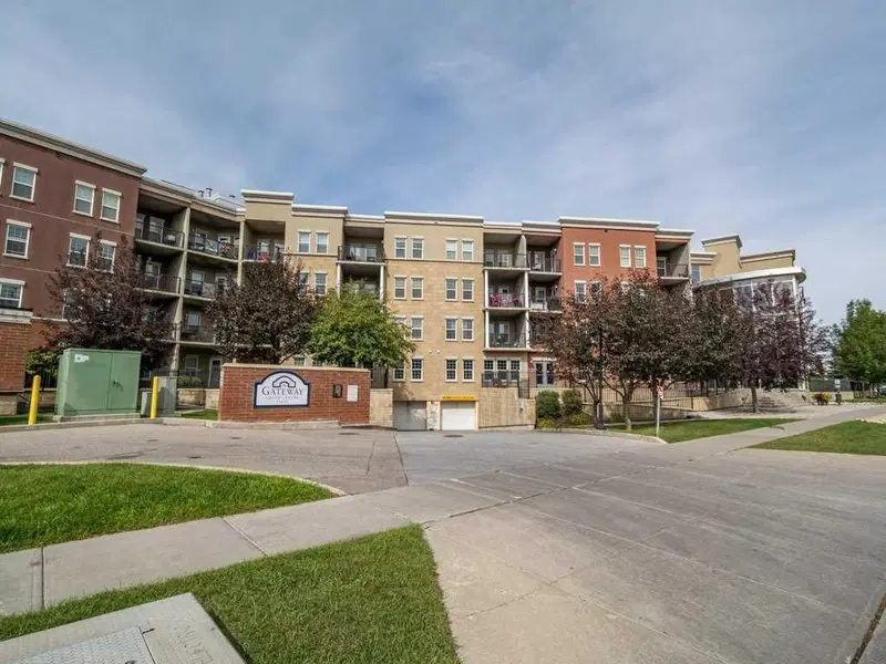 1513, 11811 Lake Fraser Drive SE, Calgary — photo 2 of 40