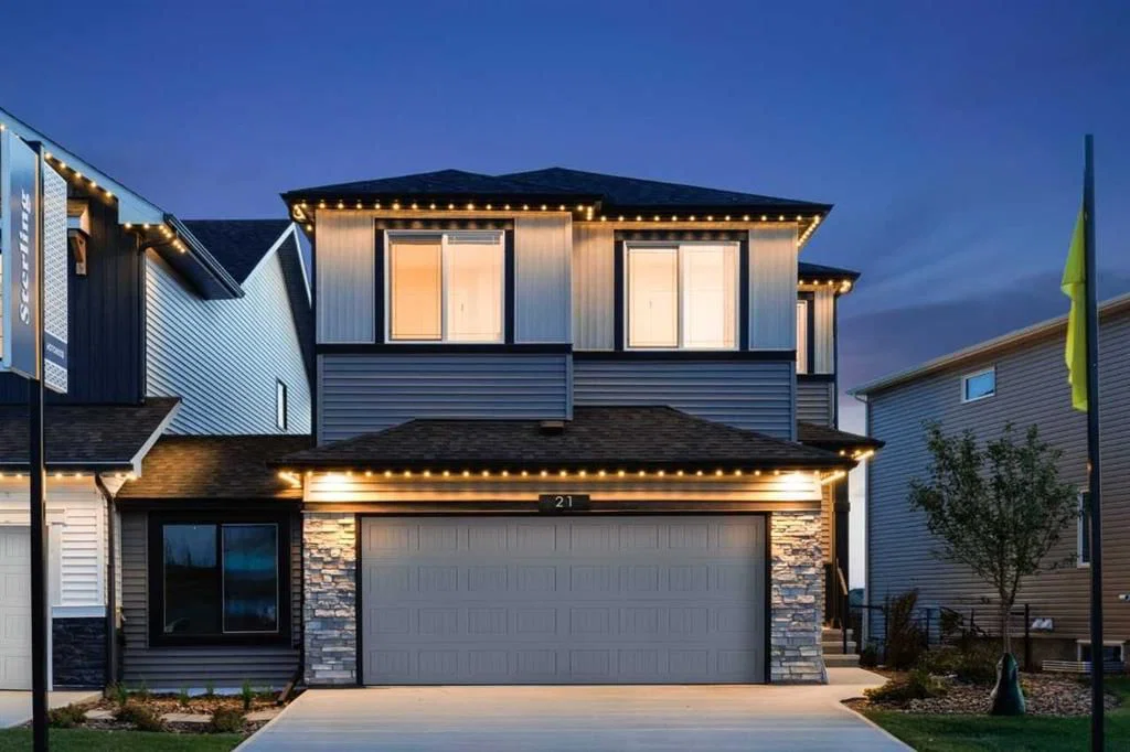 21 Hotchkiss Circle SE, Calgary — main listing photo
