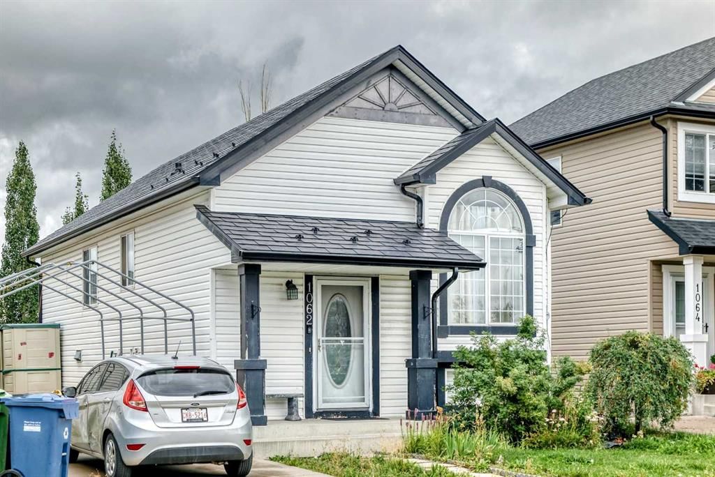 1062 Bridlemeadows Manor SW, Calgary — main listing photo
