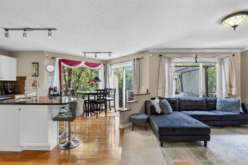 121 Harvest Park Way NE, Calgary — photo 5 of 50