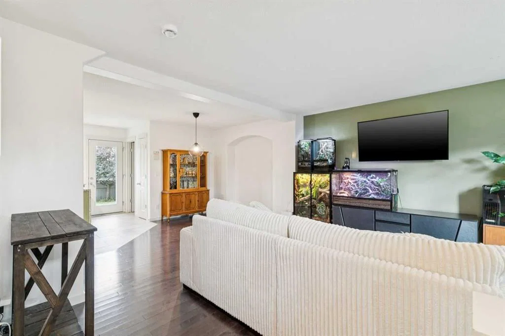 26 Silverado Plains Manor SW, Calgary — photo 3 of 41