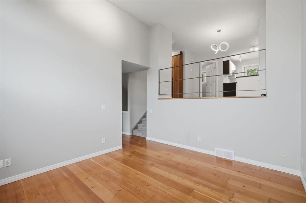 106 Inglewood Point SE, Calgary — photo 4 of 40