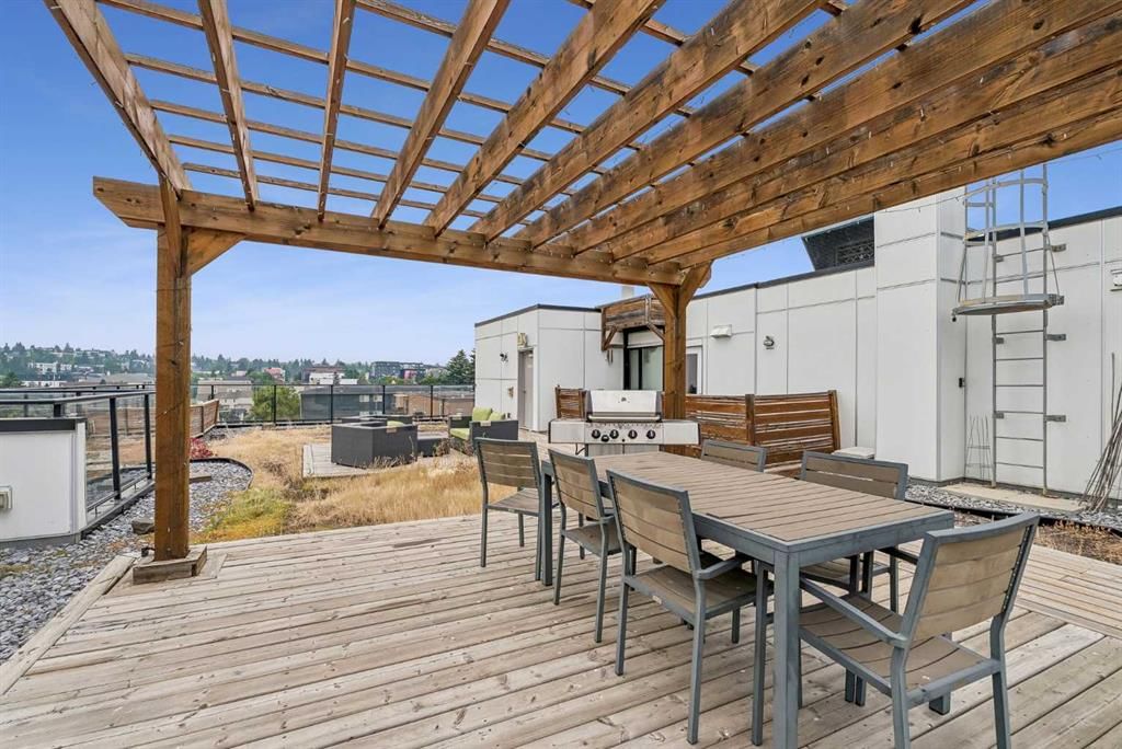210, 1521 26 Avenue SW, Calgary — photo 3 of 22