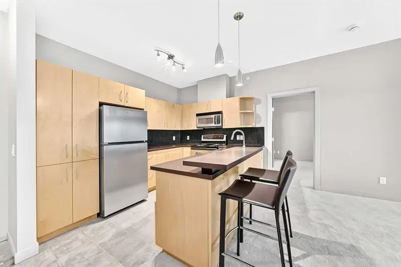 306, 69 Springborough Court SW, Calgary — photo 2 of 42