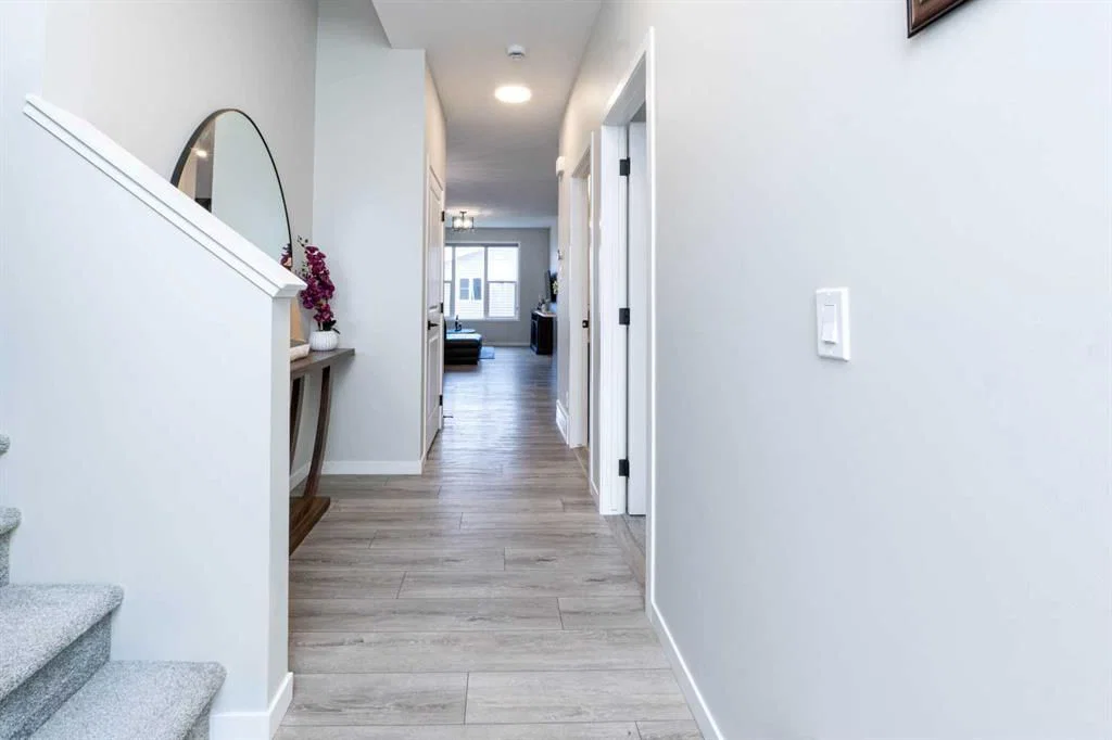 321 Ellen Park, Crossfield — photo 4 of 32