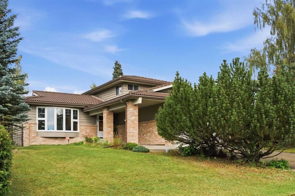 11 Edgemont Rise NW, Calgary — main listing photo
