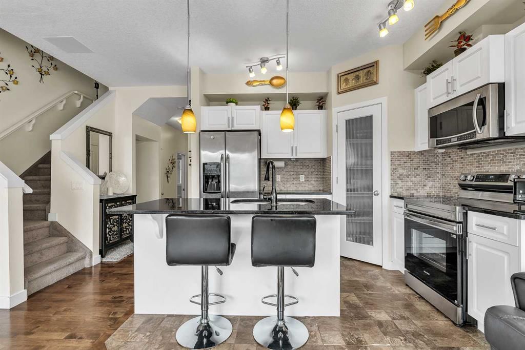 43 Sage Hill Common NW, Calgary — photo 4 of 40