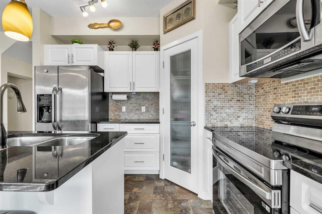 43 Sage Hill Common NW, Calgary — photo 5 of 40