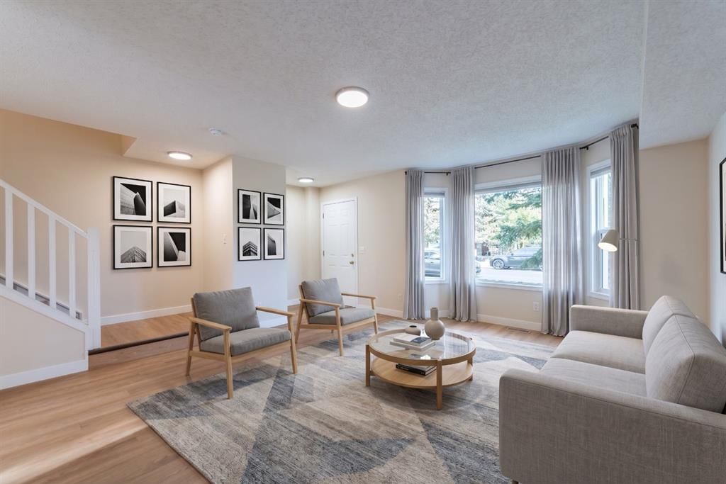 7415 26A Street SE, Calgary — photo 3 of 37