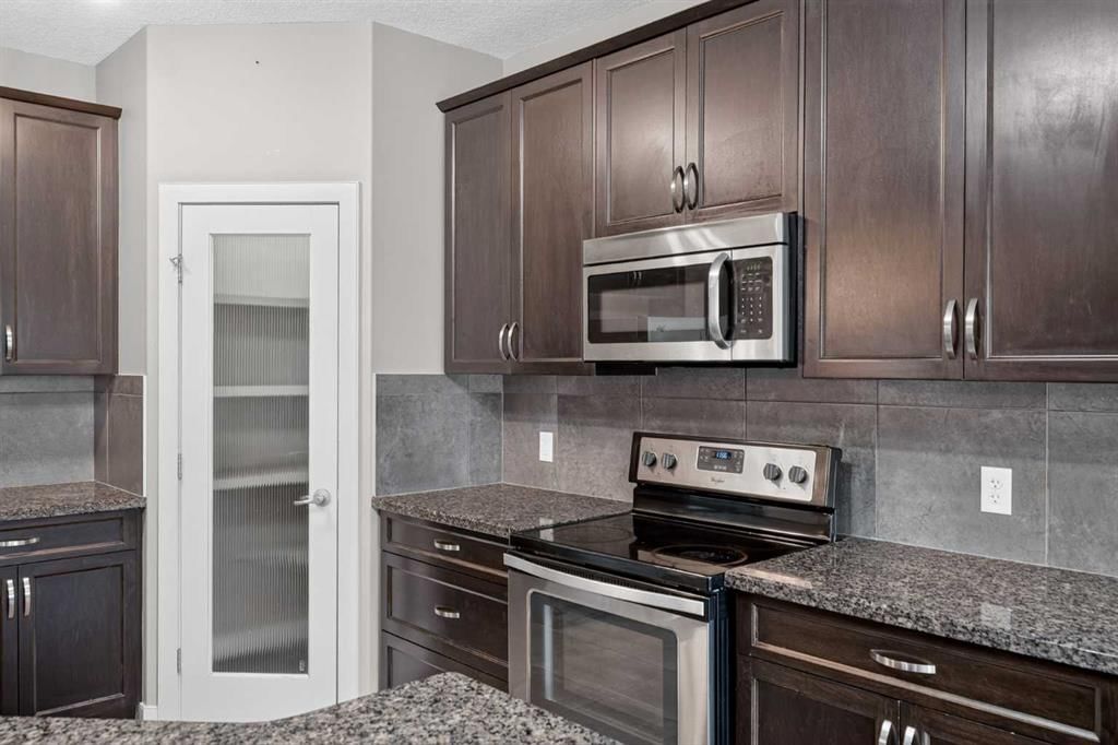 129 Everhollow Rise SW, Calgary — photo 4 of 43